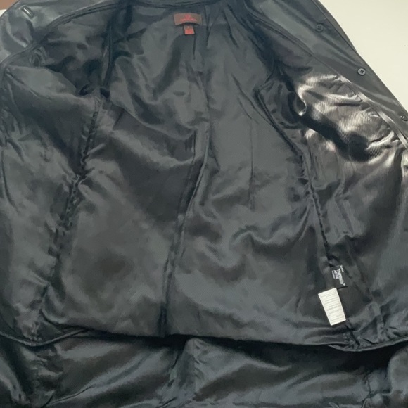 ⭐️Danier Leather Coat - Picture 8 of 14